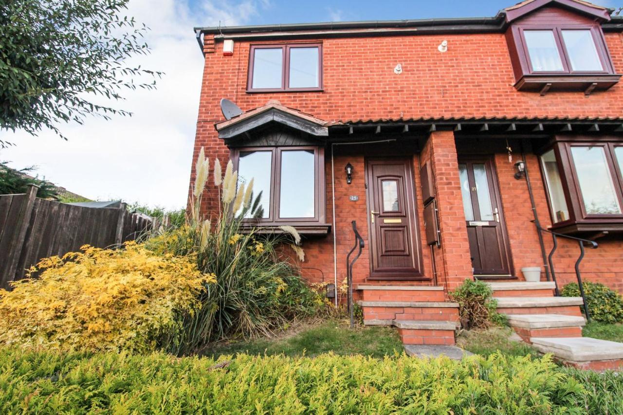Comfortable 2 Bedroom House With Free Parking Nottingham Exterior foto