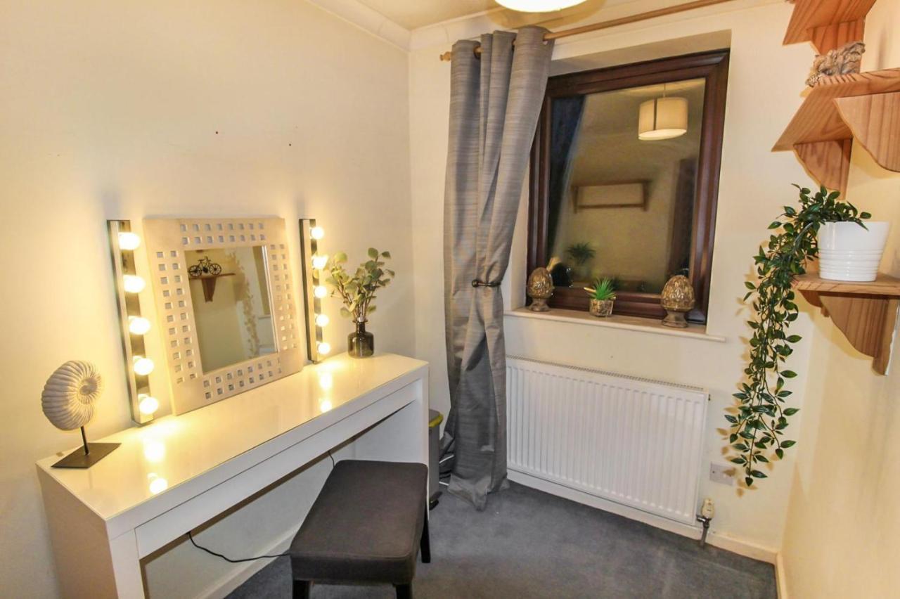 Comfortable 2 Bedroom House With Free Parking Nottingham Exterior foto