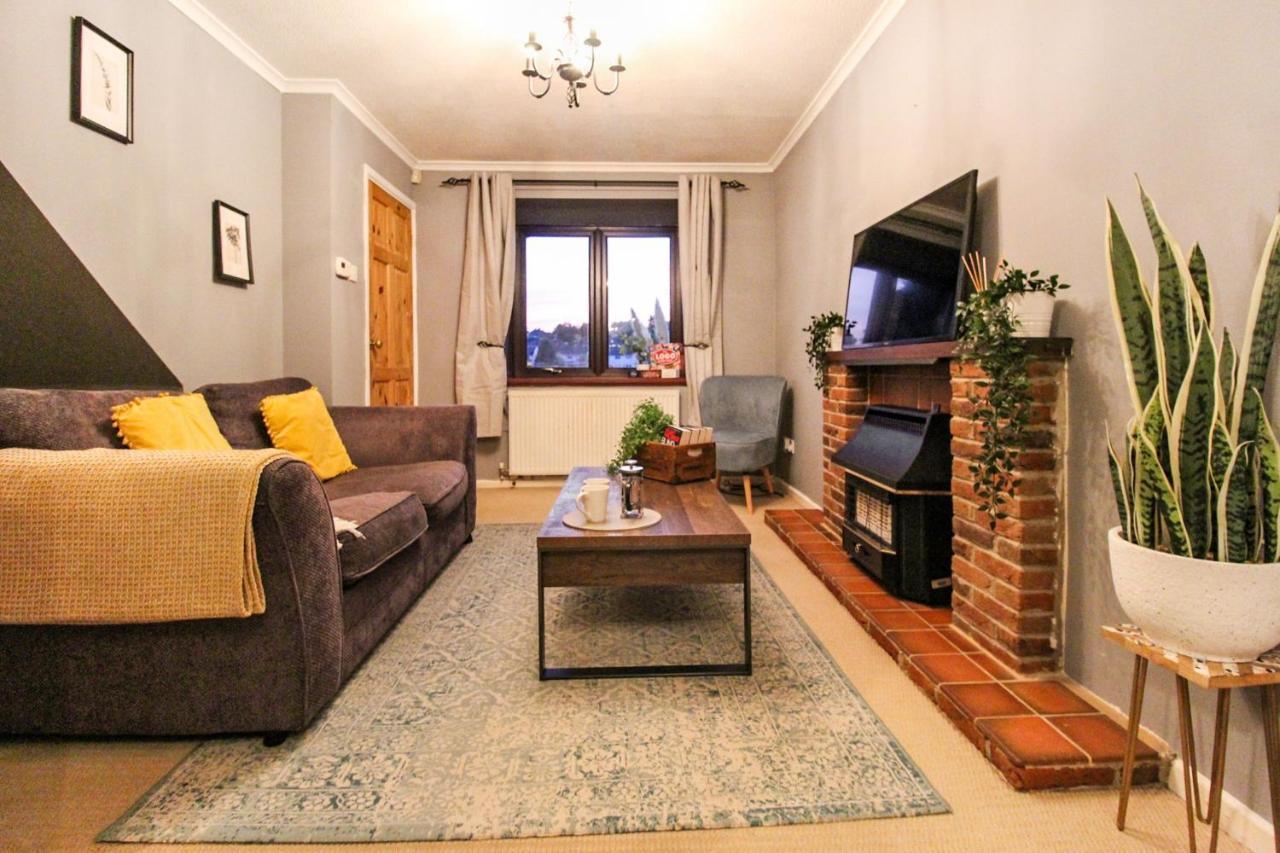 Comfortable 2 Bedroom House With Free Parking Nottingham Exterior foto
